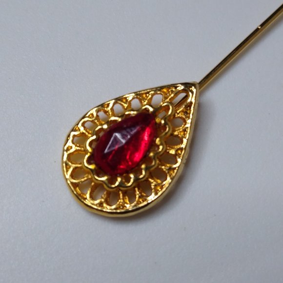 Vintage Tear Drop Shaped Red Stickpin Brooch - Picture 3 of 12